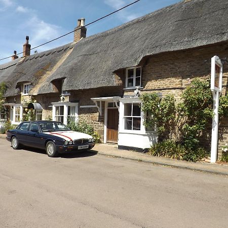 The Vane Arms Hotel Sudborough ภายนอก รูปภาพ
